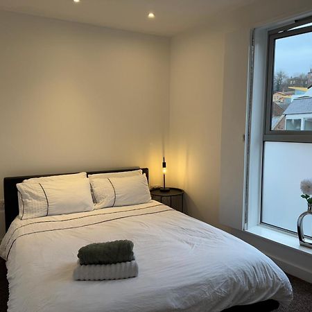 Central, Modern And Peaceful, Lovely Cathedral Views, Two-Bed Apartment With 40" Smart Tv & Free Onsite Parking Lincoln Esterno foto