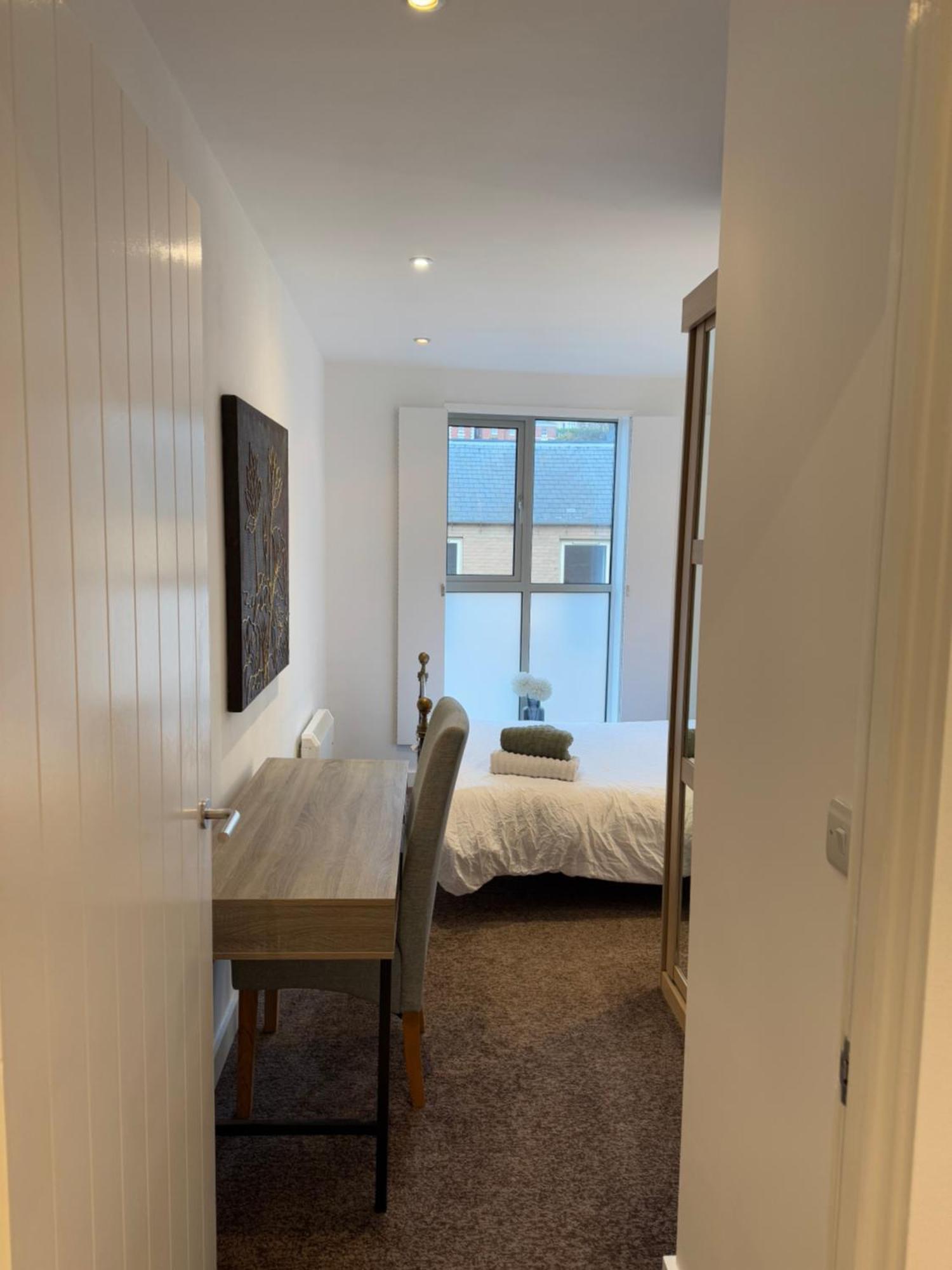 Central, Modern And Peaceful, Lovely Cathedral Views, Two-Bed Apartment With 40" Smart Tv & Free Onsite Parking Lincoln Esterno foto