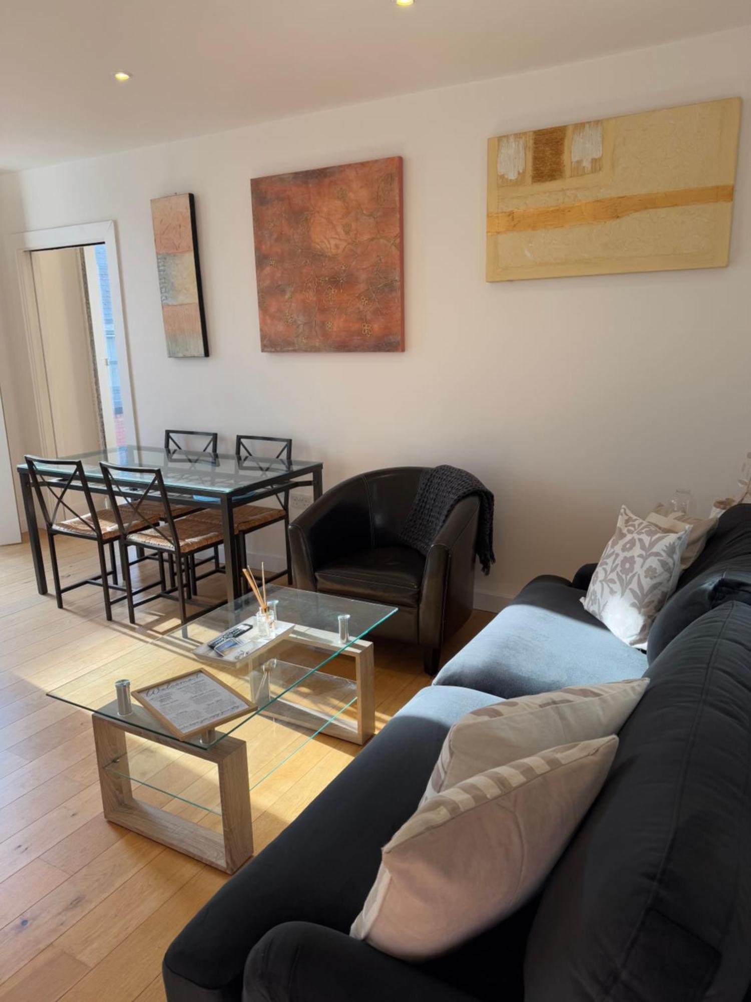 Central, Modern And Peaceful, Lovely Cathedral Views, Two-Bed Apartment With 40" Smart Tv & Free Onsite Parking Lincoln Esterno foto